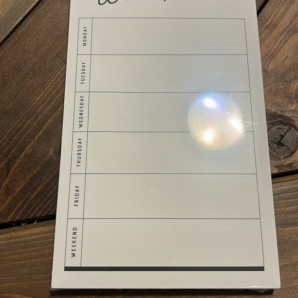 Weekly planner and note pads set of three NWT - Picture 6 of 6